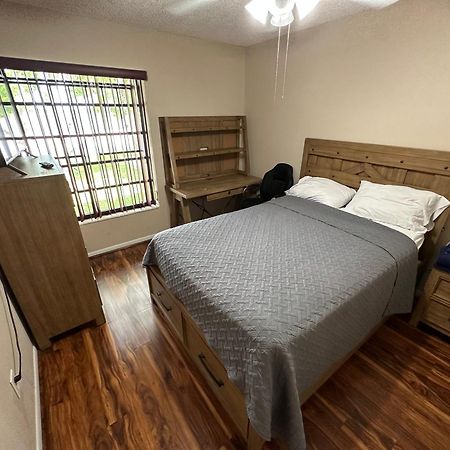 Willa 82-10Sw 135Av Miami Zewnętrze zdjęcie