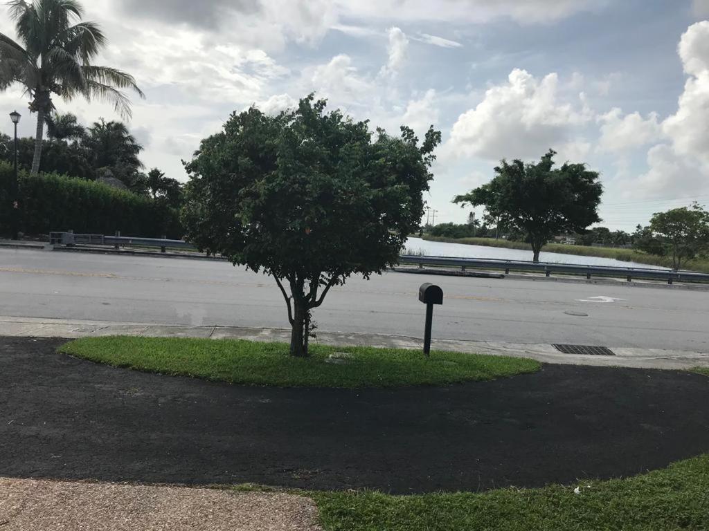 Willa 82-10Sw 135Av Miami Zewnętrze zdjęcie
