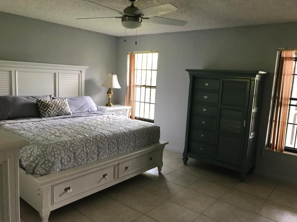Willa 82-10Sw 135Av Miami Zewnętrze zdjęcie